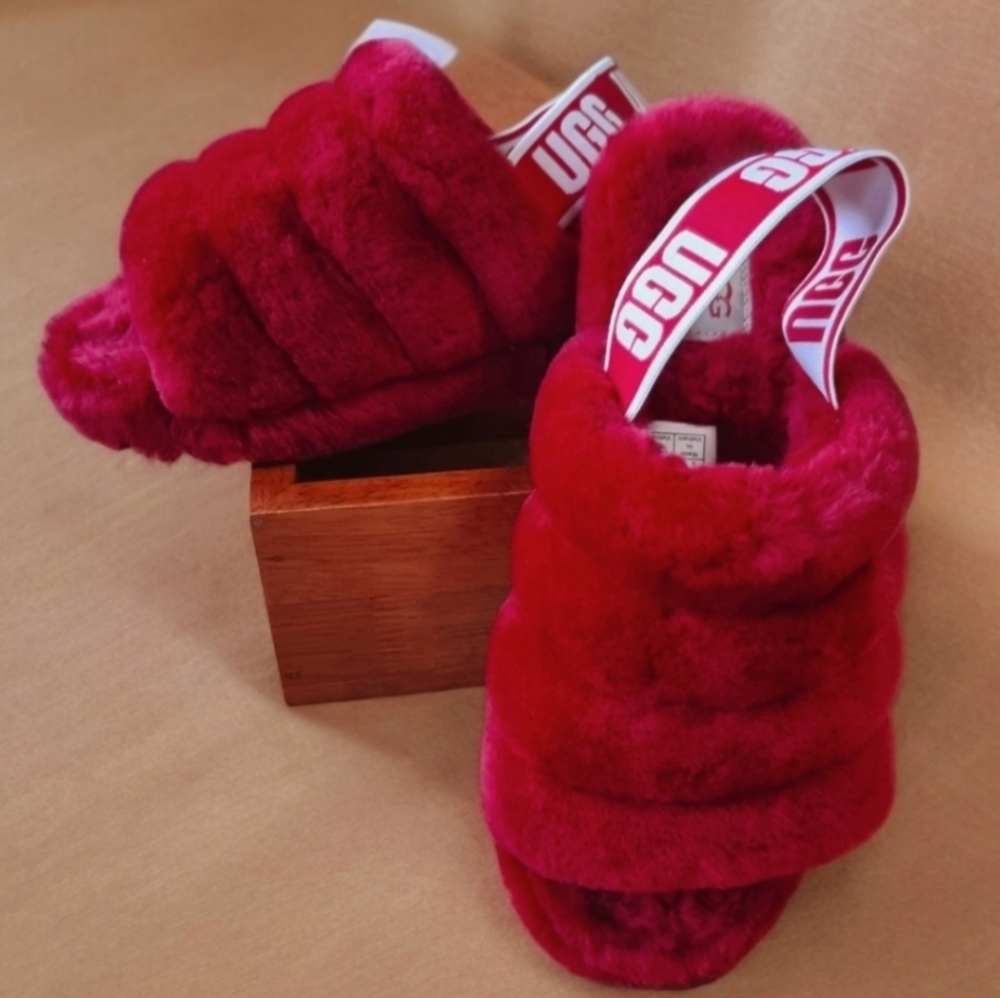 UGG Fluff Yeah Slide Red Ribbon ❤️Slingback Shoes Slippers Sandals Size 8 Women